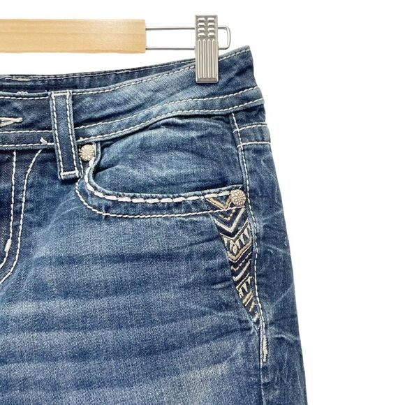 Miss Me Mid-Rise Mid Length Shorts Medium Wash Bling Cut-off Jean Shorts Size 28 - Picture 7 of 13